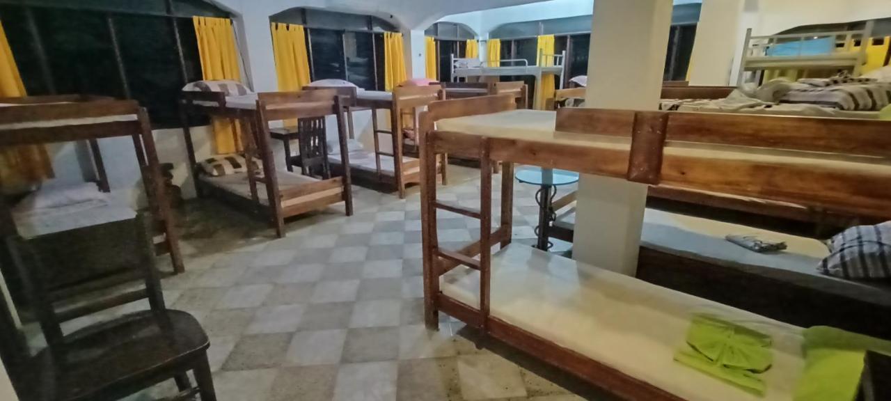 Patrick'S On The Beach Resort General Luna  Extérieur photo