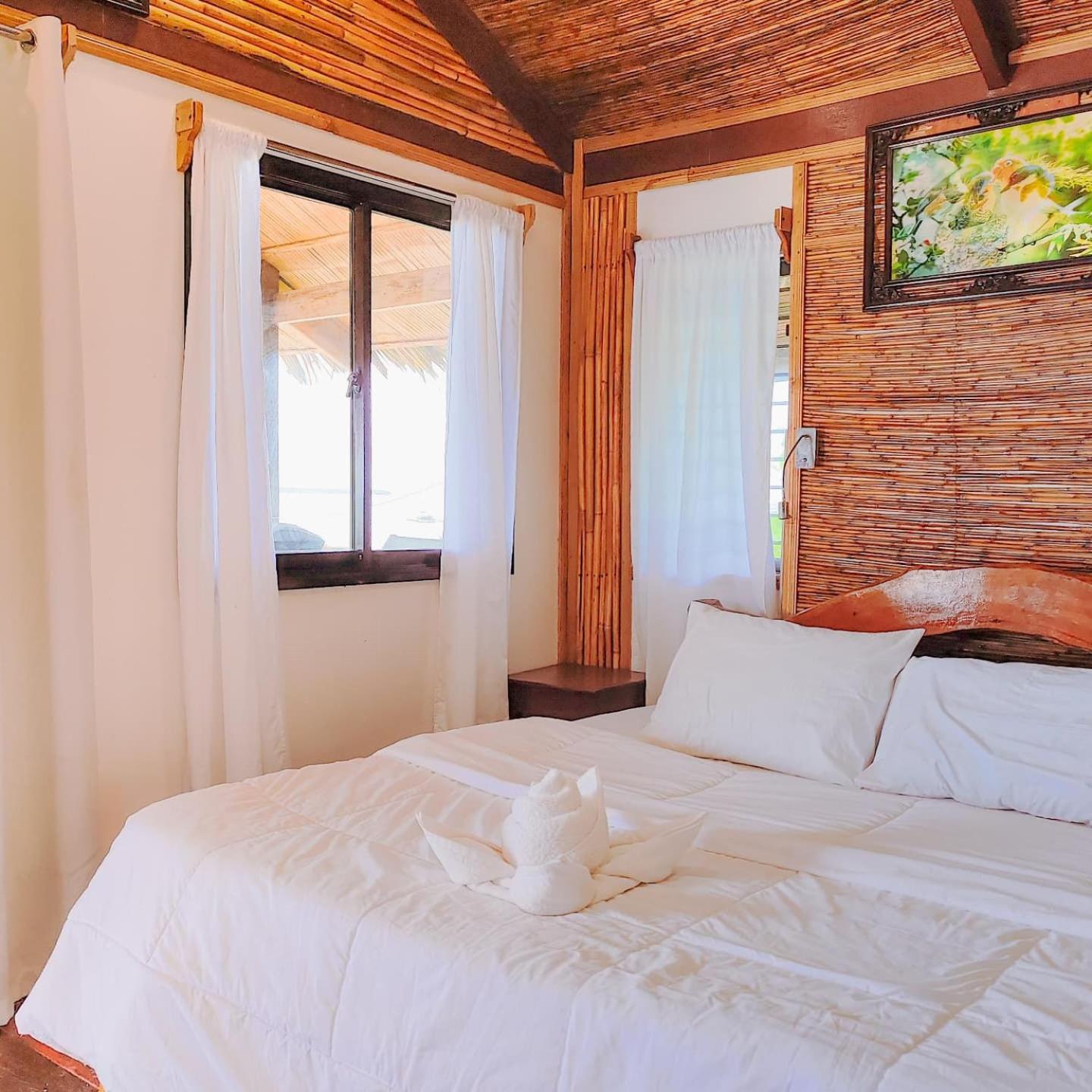 Patrick'S On The Beach Resort General Luna  Extérieur photo